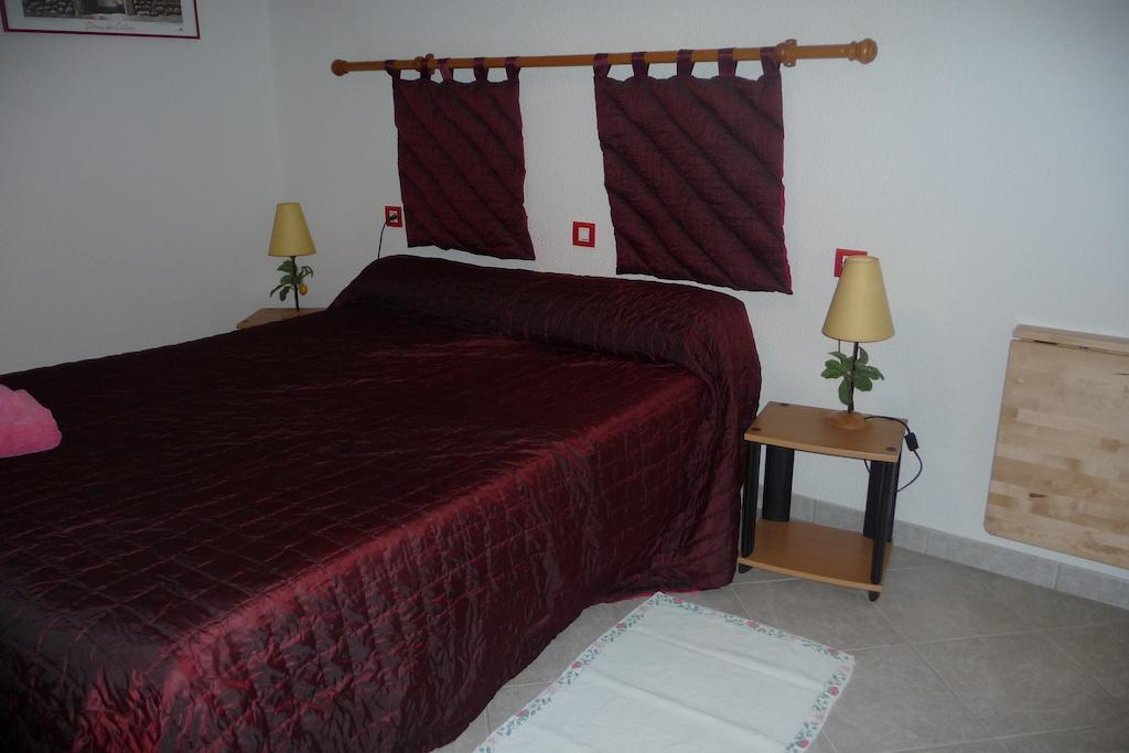 La Ferme Des Denis Chambres Dhotes Chanos-Curson Habitación foto